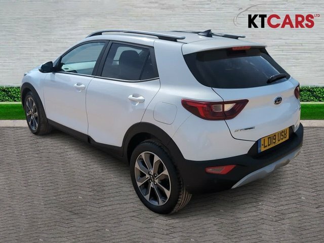 Kia Stonic Crdi 3 Suv White #4