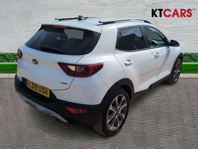 Kia Stonic Crdi 3 Suv White #5