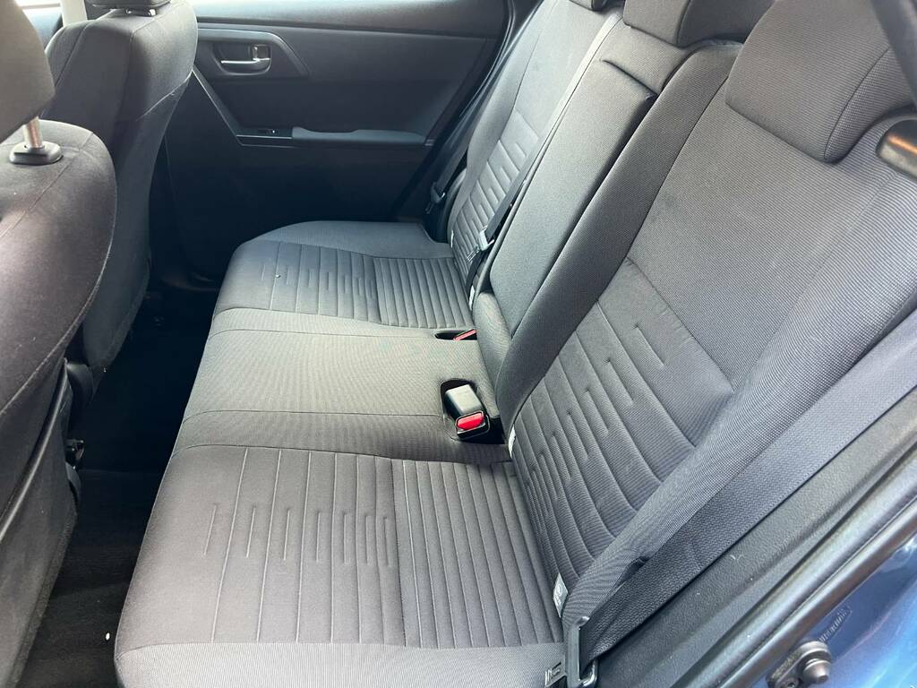 Toyota Auris 1.2 Vvt-i Business Edition Hatchback Cv White #14