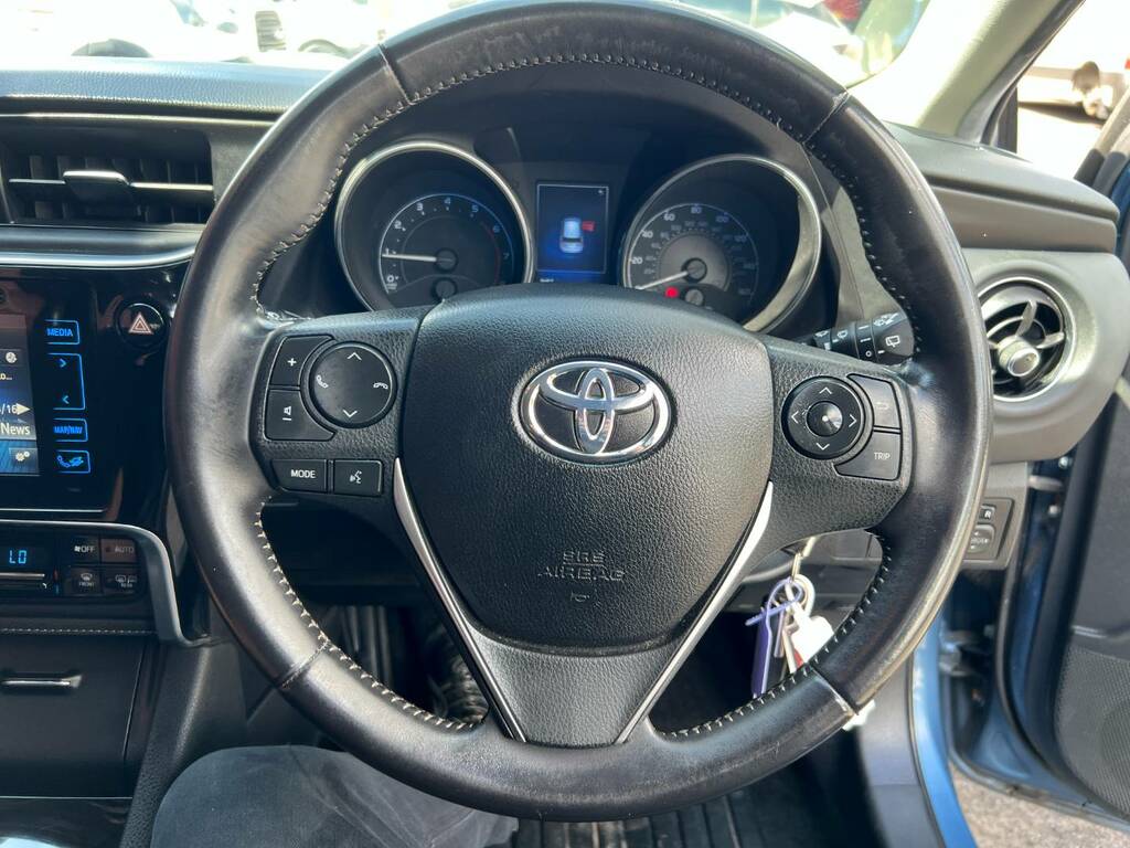 Toyota Auris 1.2 Vvt-i Business Edition Hatchback Cv White #18
