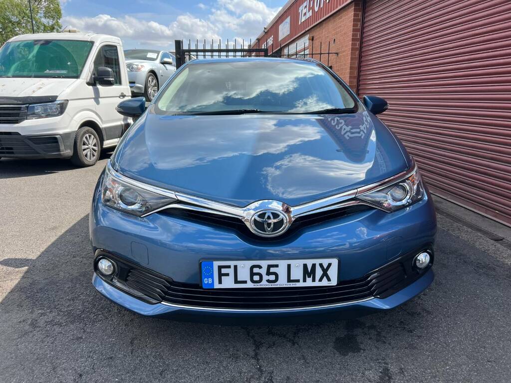 Toyota Auris 1.2T Icon Blue #2