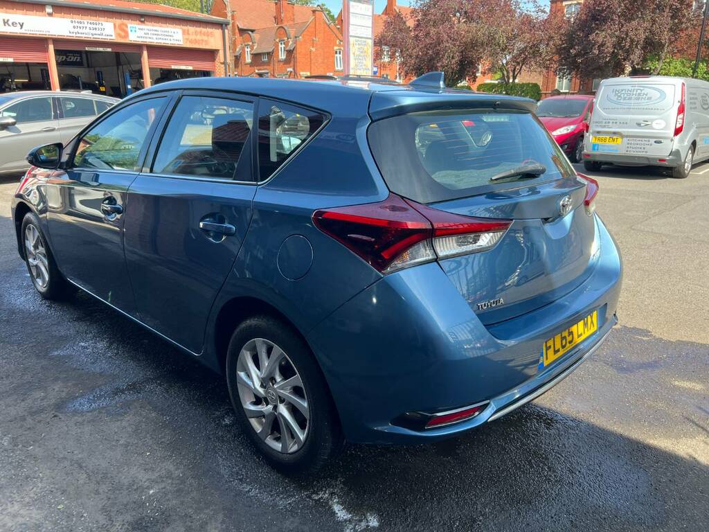 Toyota Auris 1.2T Icon Blue #4