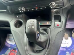 Peugeot Partner 1.6L Professional White #19