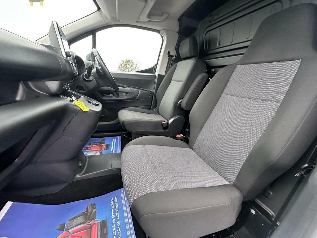 Vauxhall Combo 1.5 Turbo D Edition Mpv 6Spd Eur Blue #18
