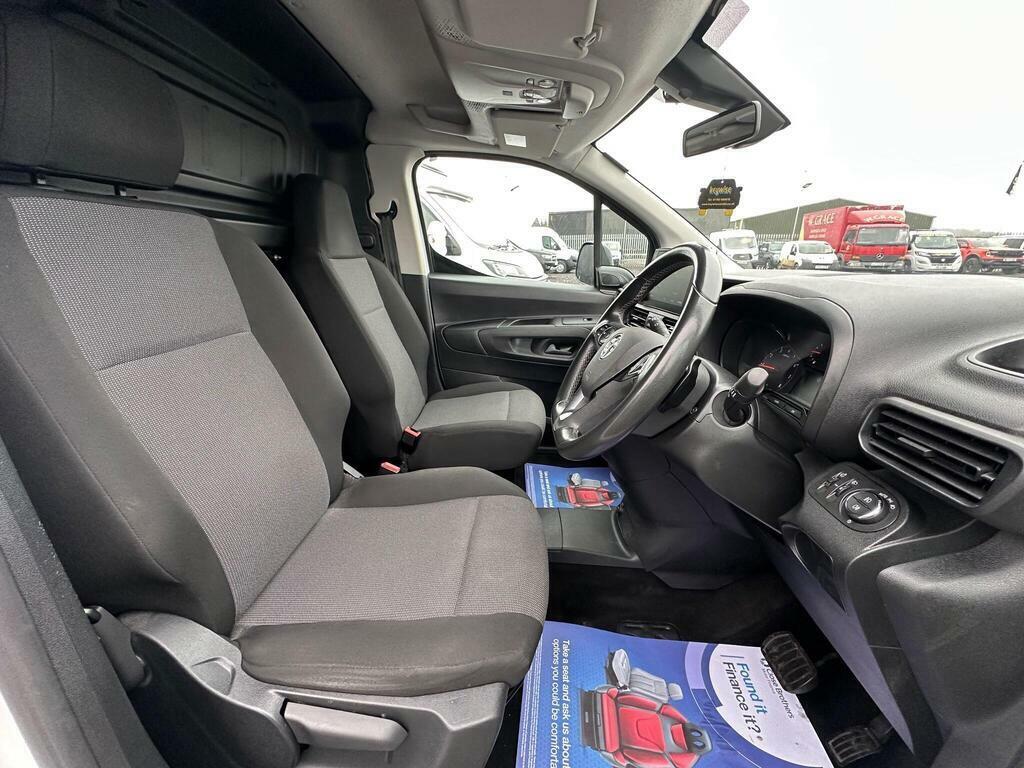 Vauxhall Combo 1.5 Turbo D Edition Mpv 6Spd Eur Blue #12