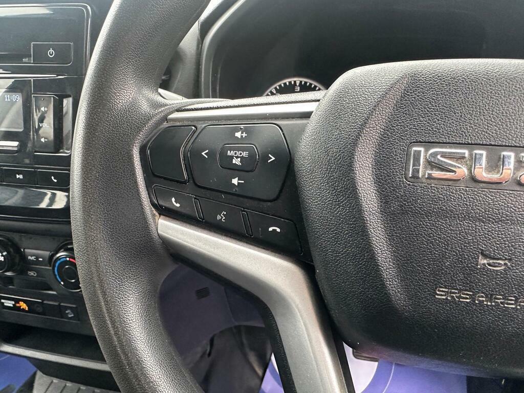 Isuzu D-Max 2022 1.9 Td 164 Bhp 4Wd Dl20 Dcab Pickup Black #23