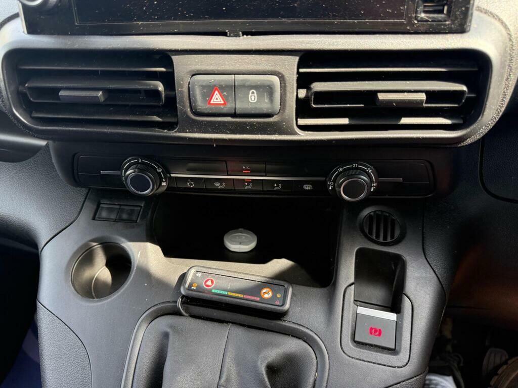 Peugeot Partner 1000 1.5 Bluehdi 100 Professional Van White #23