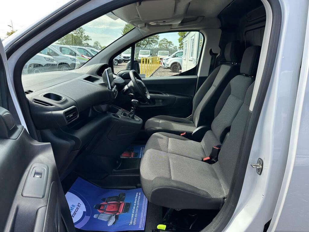 Peugeot Partner 1.5L Bluehdi 1000 Asphalt Premium Standard Panel White #17