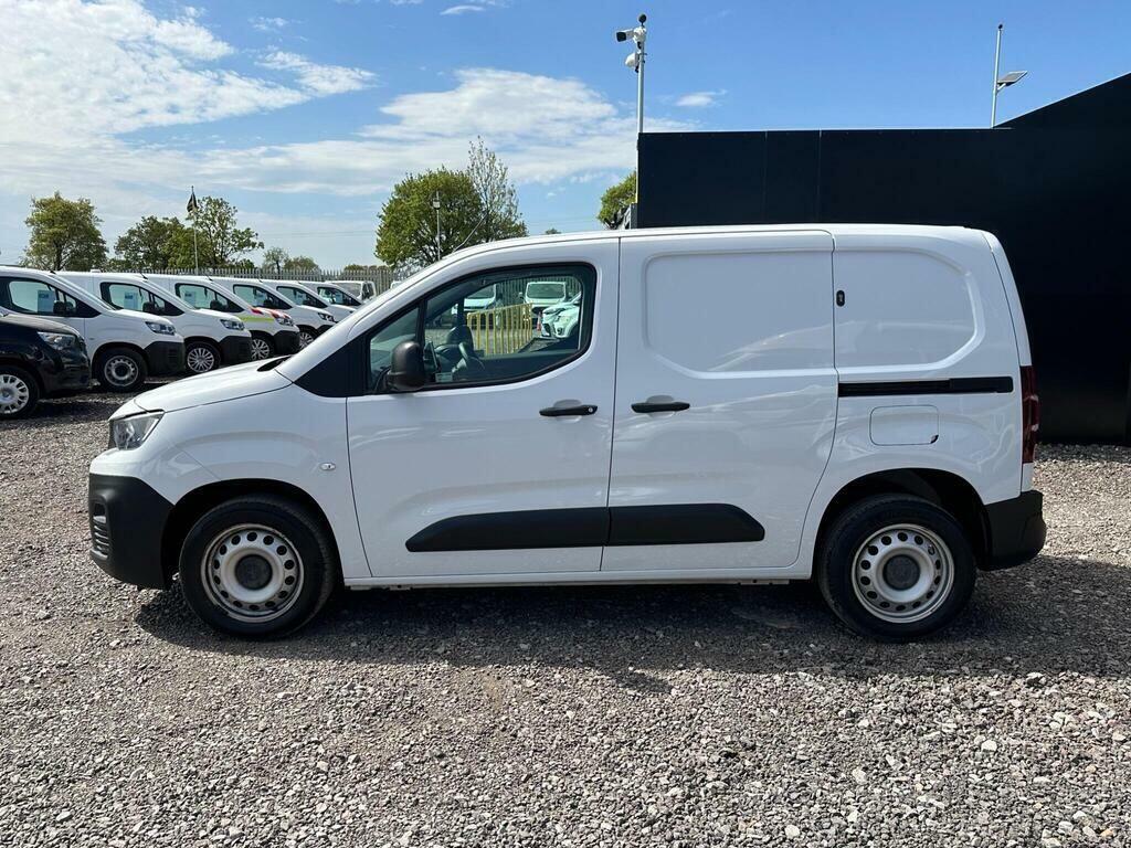 Peugeot Partner 1.5 Bluehdi 1000 Professional Premium Standard P White #3