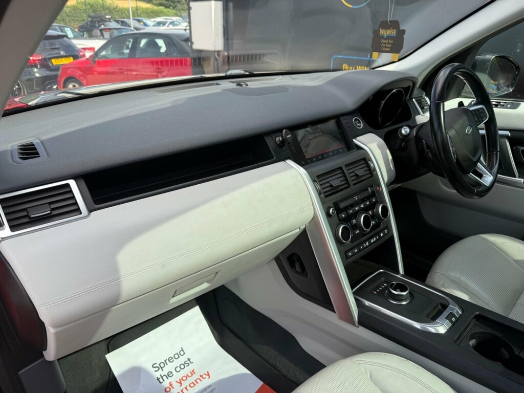 Land Rover Discovery Sport Td4 Se Tech White #17