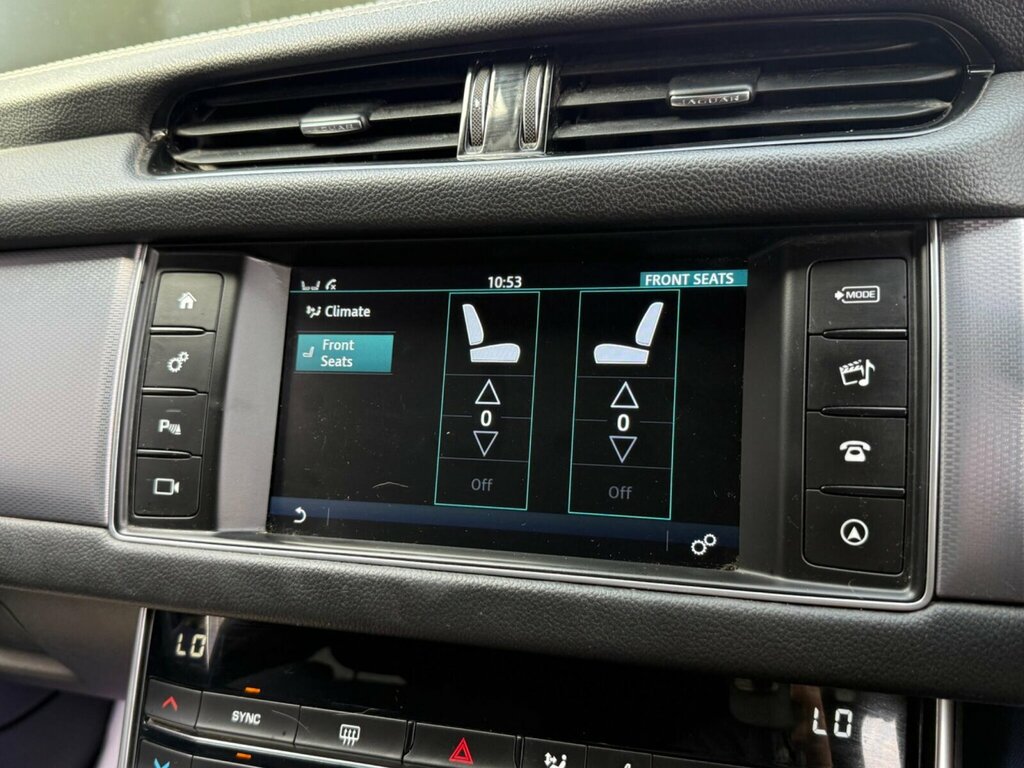 Jaguar XF Xf R-sport D Red #31