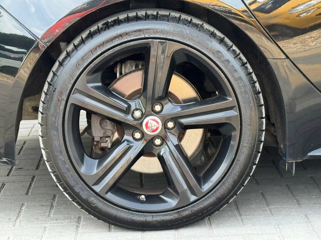 Jaguar XF Xf R-sport D Red #10