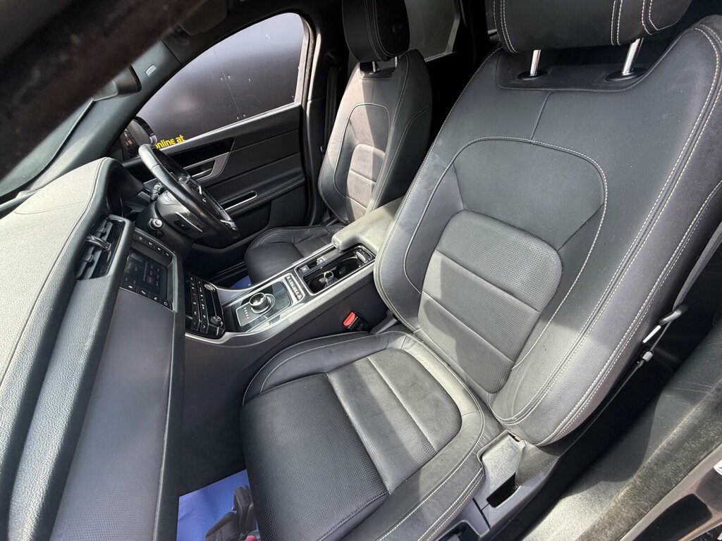 Jaguar XF Xf R-sport D Red #18