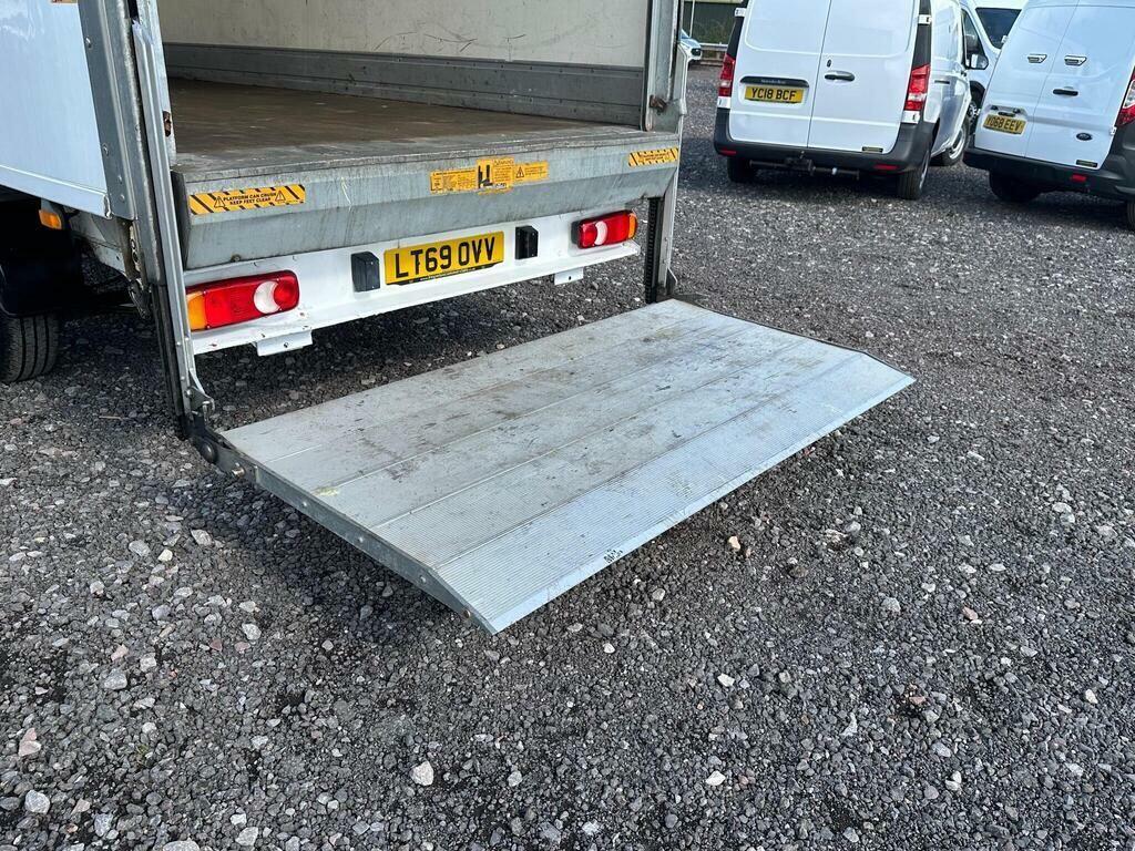 Peugeot Boxer 2.0 Bluehdi 335 Built For Business L4 Euro 6 White #4