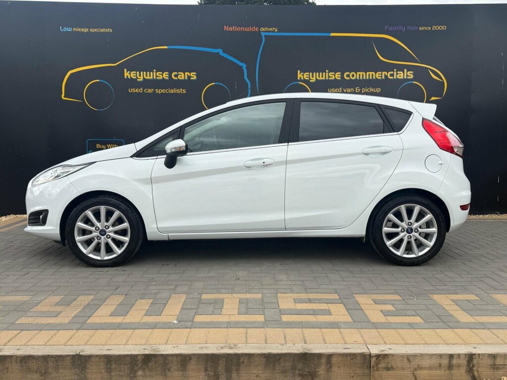 Ford Fiesta 1.0T Ecoboost Titanium Euro 6 Ss White #2