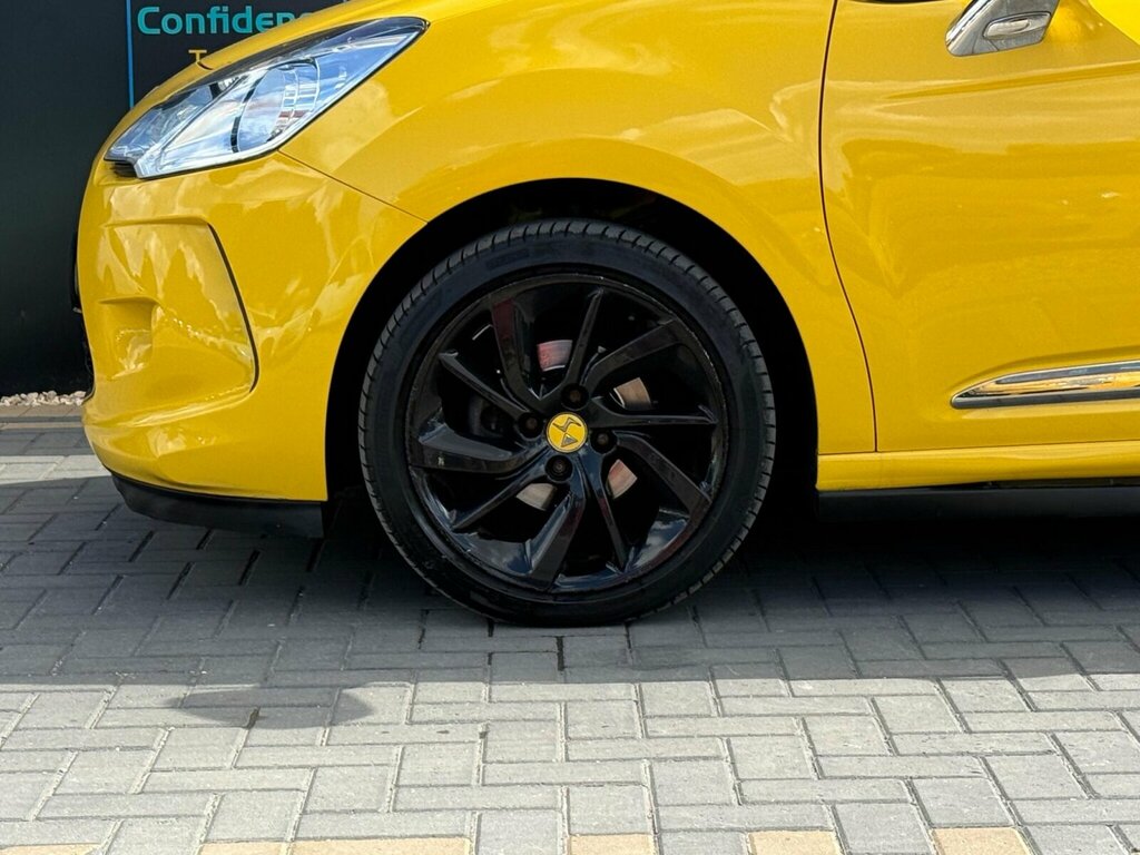DS DS 3 Citroen Ds3 Dstyle Nav 1.2 For Sale In Gosf Black #9