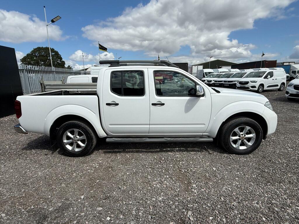Nissan Navara King Cab Pick Up White #7