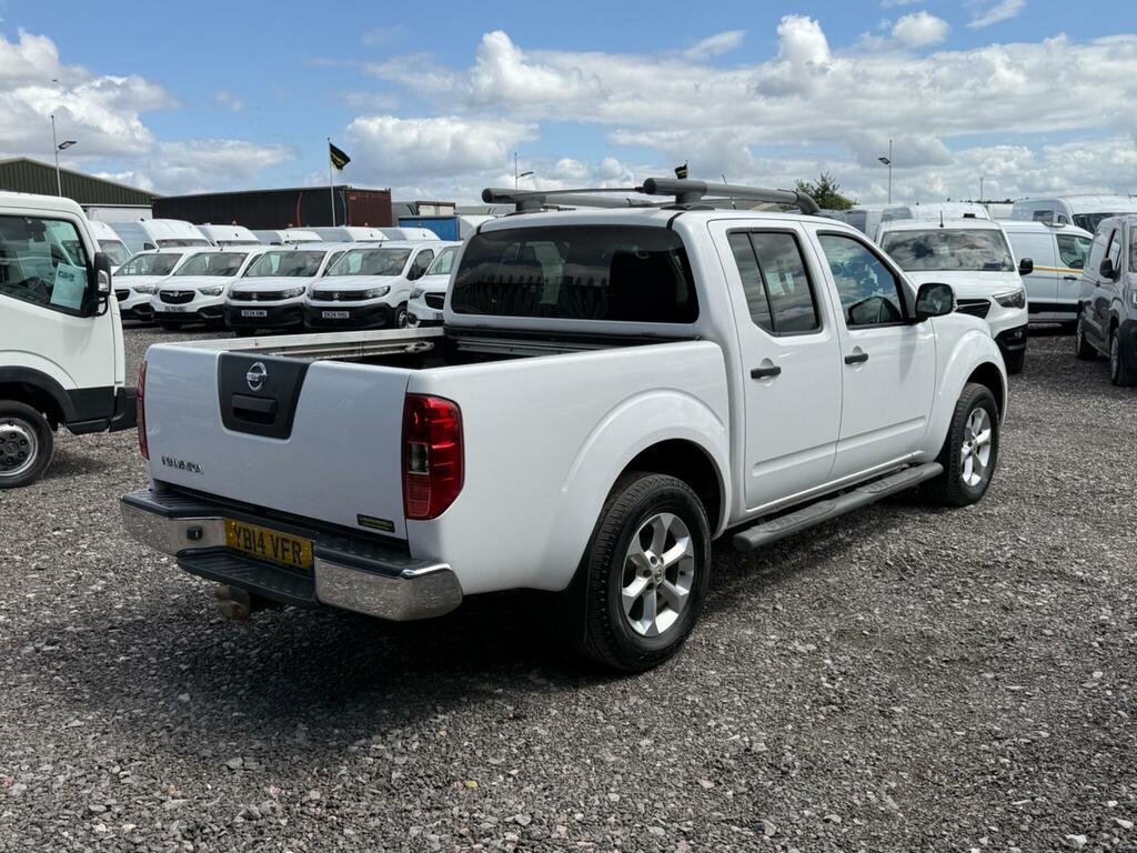 Nissan Navara 2.5 Dci Tekna 4Wd Euro 5 White #6