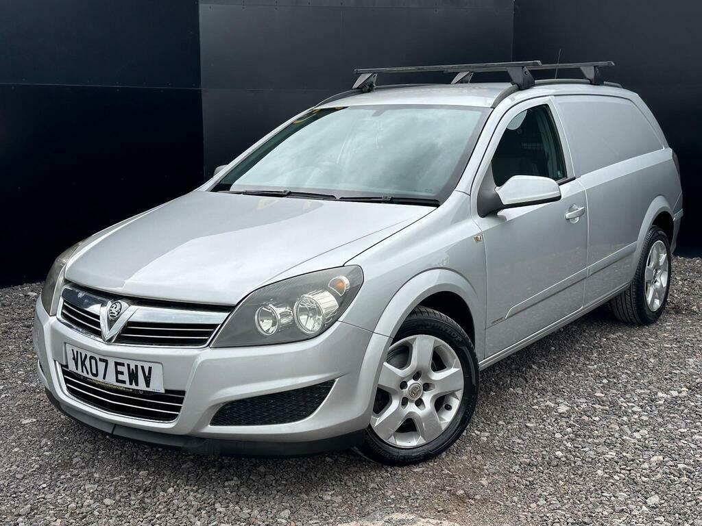 Vauxhall Astra 1.9 Cdti 16V Sportive Silver #2