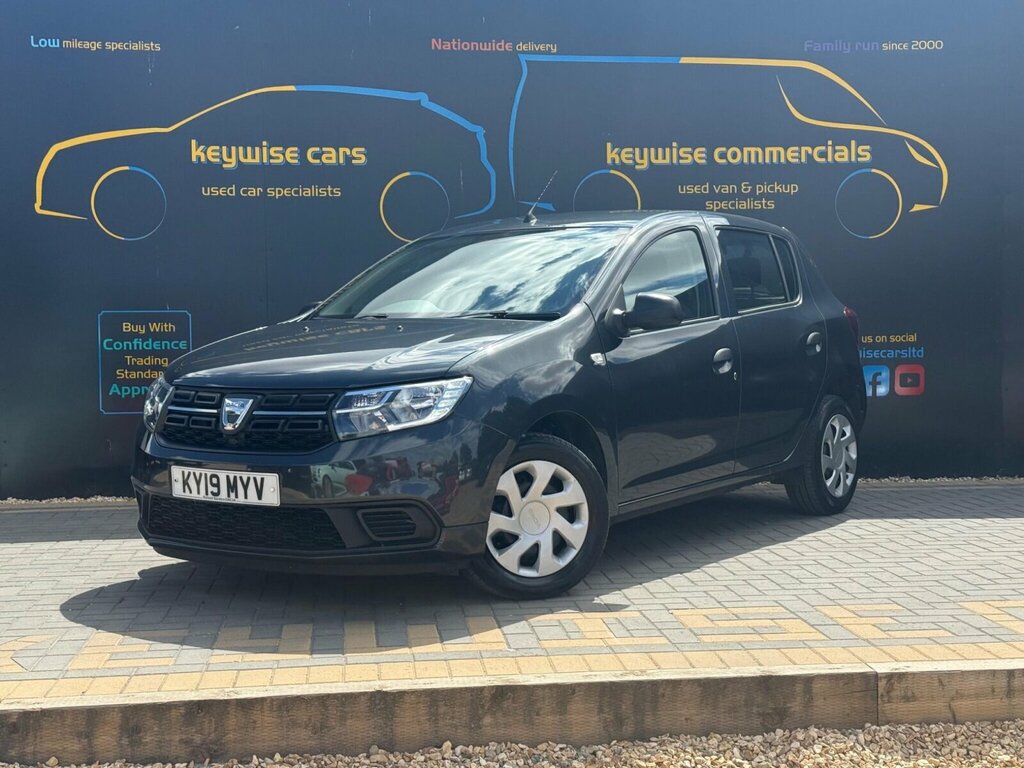 Dacia Sandero 1.0 Sce Essential Euro 6 Grey