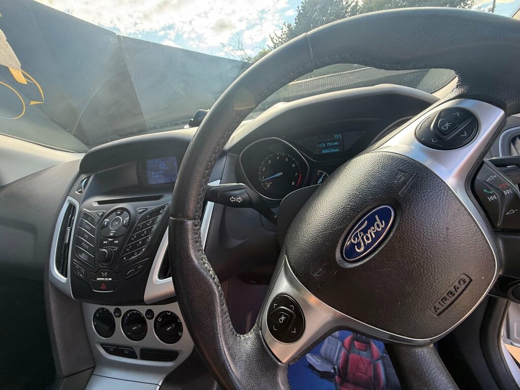 Ford Focus 1.6T Ecoboost Titanium X Estate Brown #25