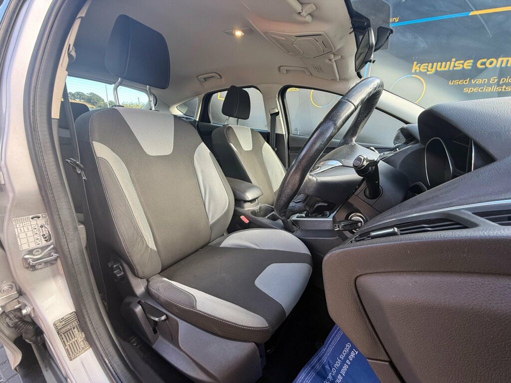 Ford Focus 1.6T Ecoboost Titanium X Estate Brown #15