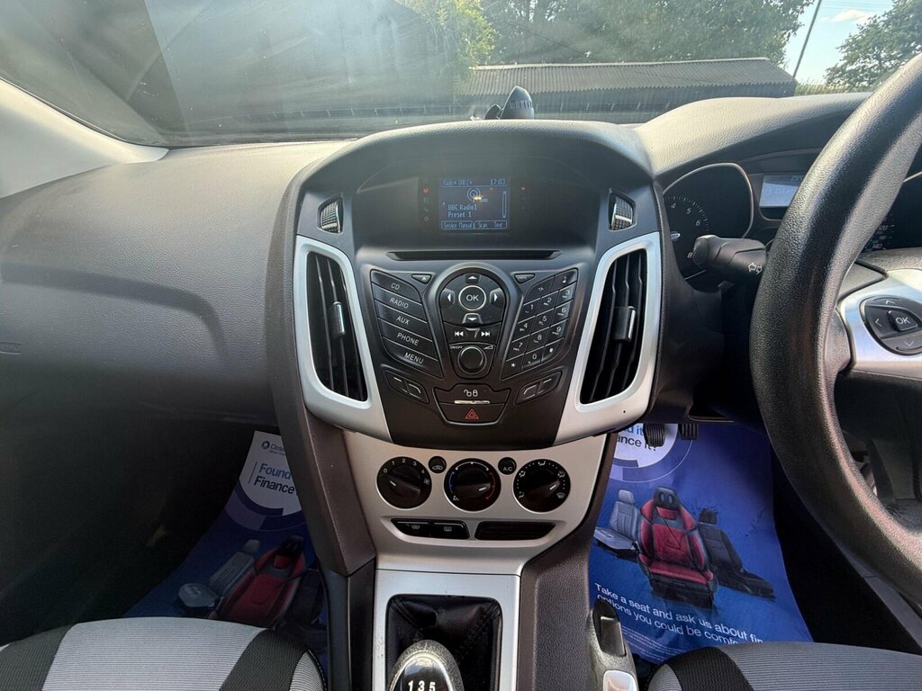 Ford Focus 1.6T Ecoboost Titanium X Estate Brown #28