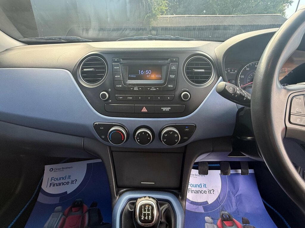 Hyundai I10 Hatchback 1.0 Se Hatch 201515 Black #28