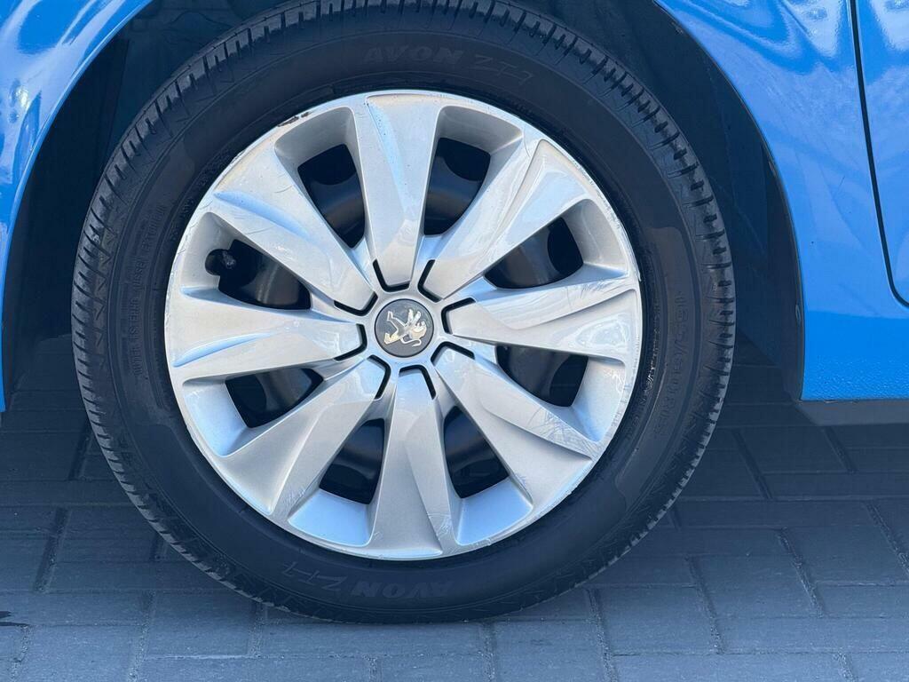 Peugeot 108 1.2 Puretech Allure Hatchback Blue #11