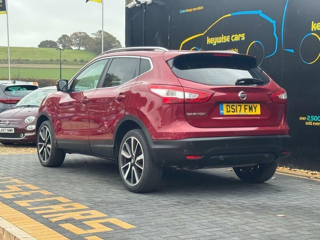 Nissan Qashqai 1.5 Dci Tekna 2Wd Euro 6 Ss Red #3