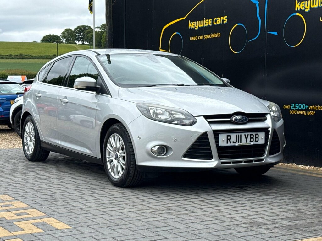 Ford Focus 1.6 Titanium Estate Euro 5 125 Red #7