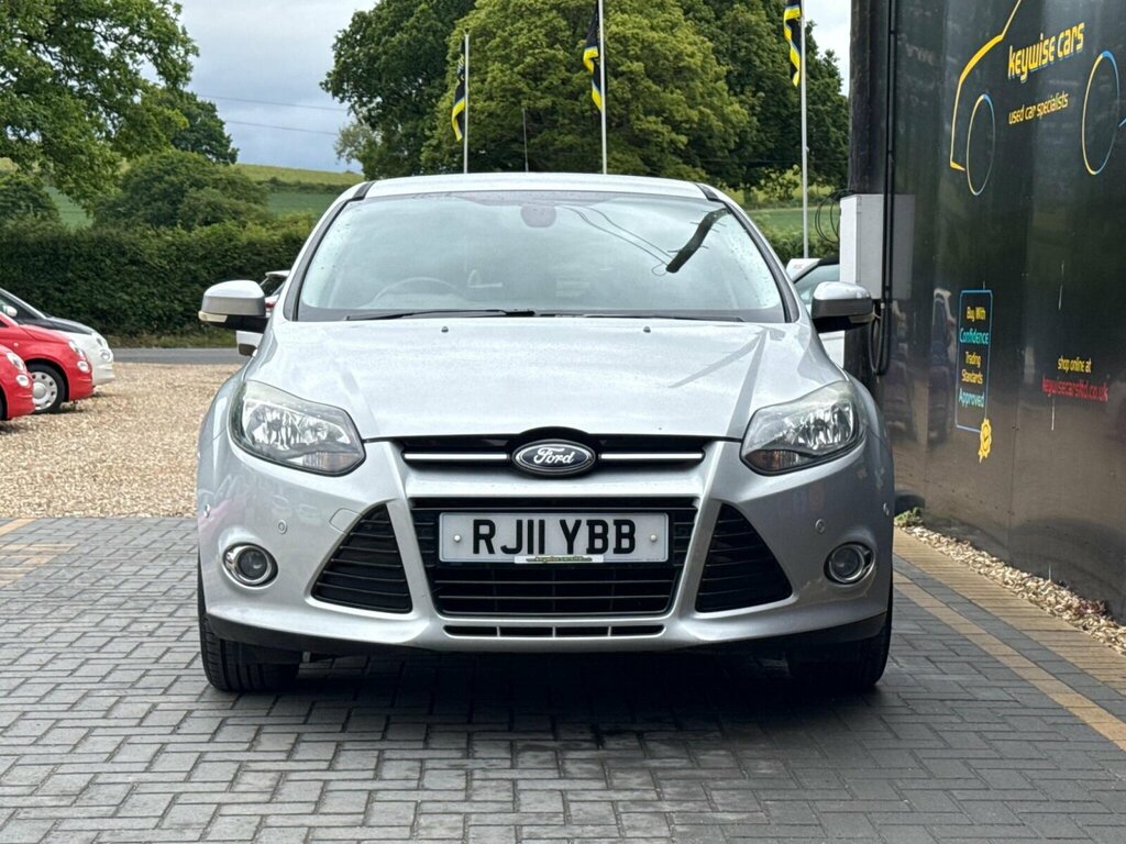 Ford Focus 1.6 Titanium Estate Euro 5 125 Red #8