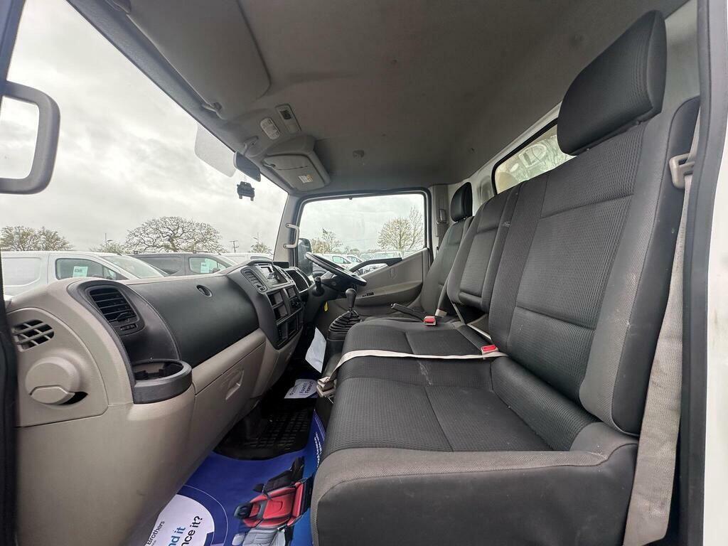 Nissan NT400 Cabstar 35.14 2.5 Dci 136 Bhp 6 Speed Dropside Pic White #16
