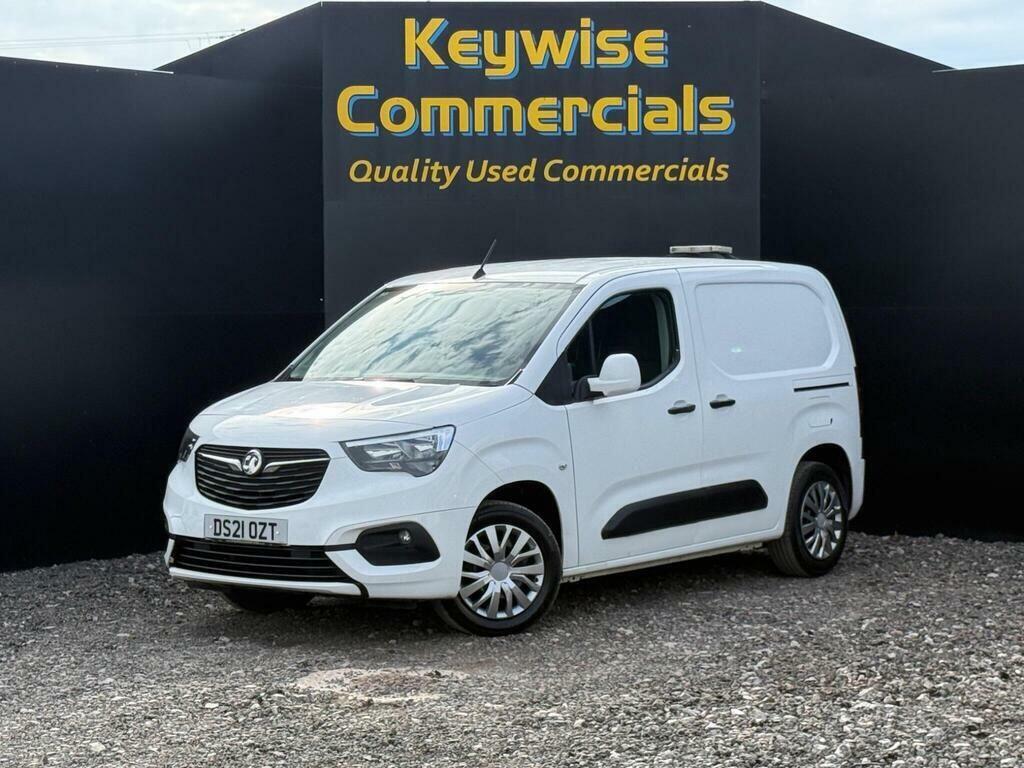 Vauxhall Combo 1.5 Turbo D 2000 Sportive Panel Van Man White