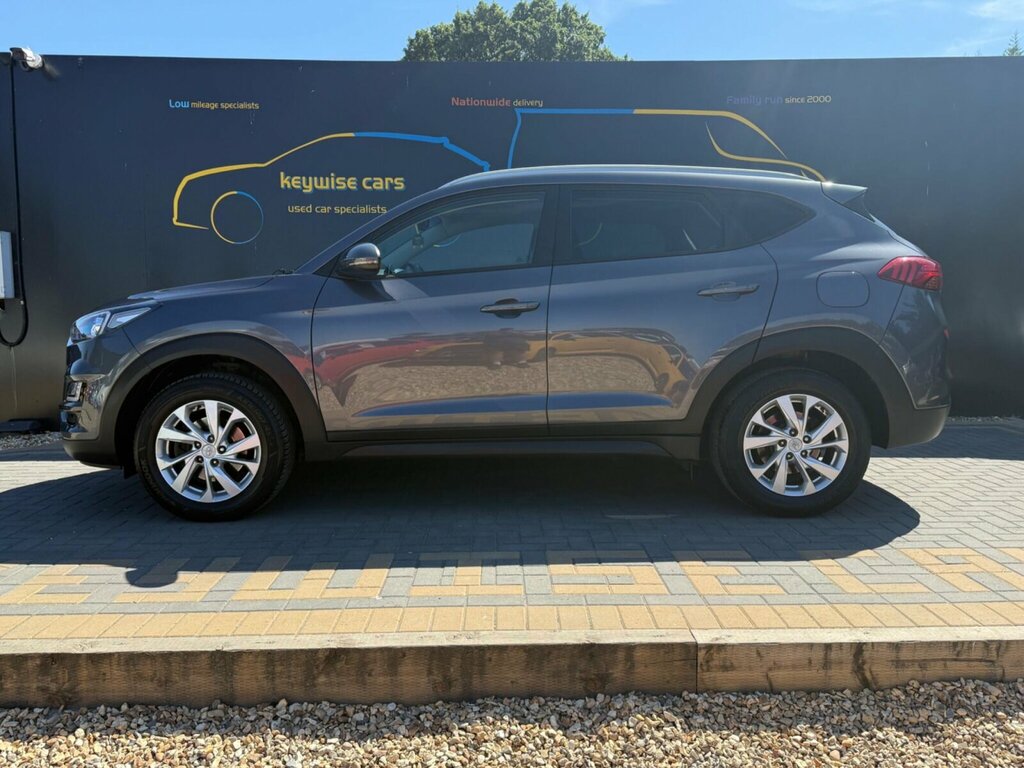 Hyundai Tucson 1.6 Gdi Se Nav Euro 6 Ss Grey #2