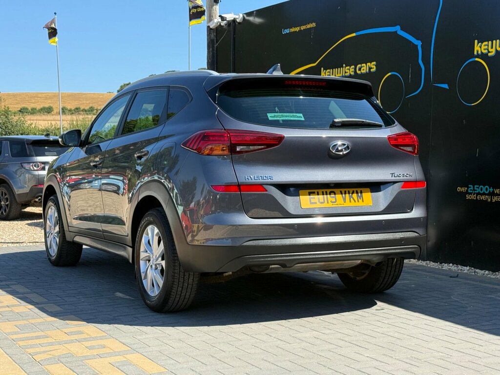 Hyundai Tucson 1.6 Gdi Se Nav Euro 6 Ss Grey #3