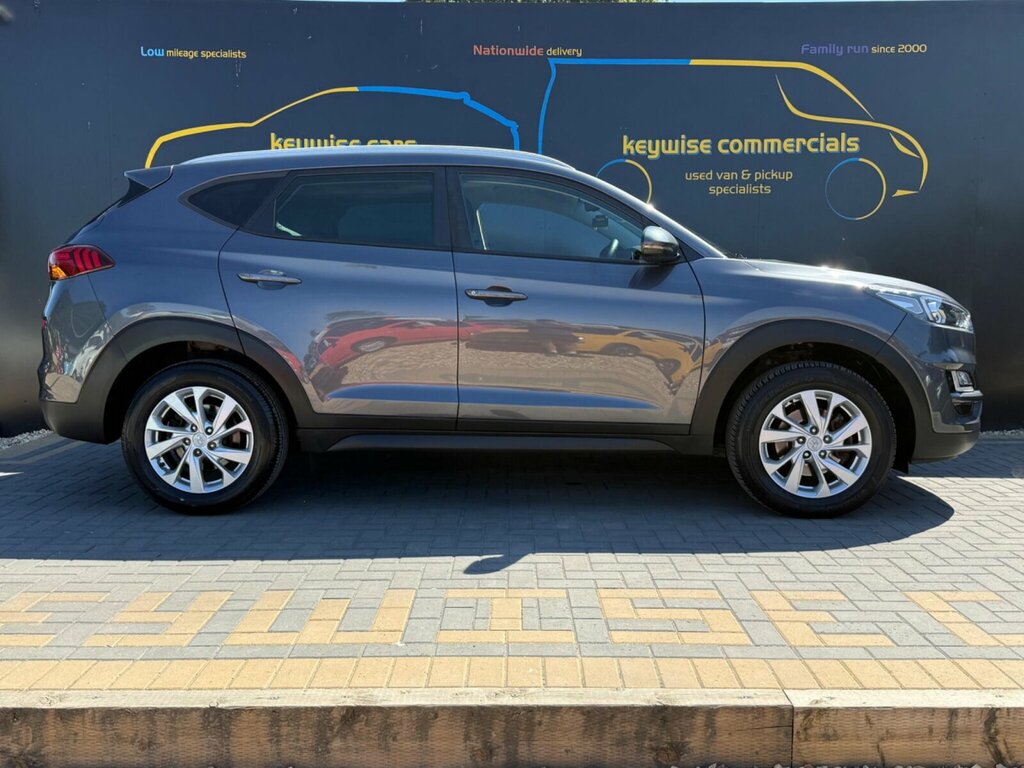 Hyundai Tucson 1.6 Gdi Se Nav Euro 6 Ss Grey #6