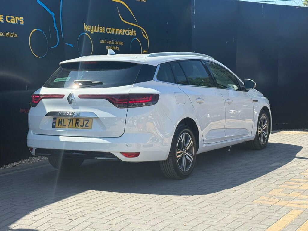 Renault Megane 1.5 Blue Dci Iconic Sport Tourer Euro 6 Ss White #5