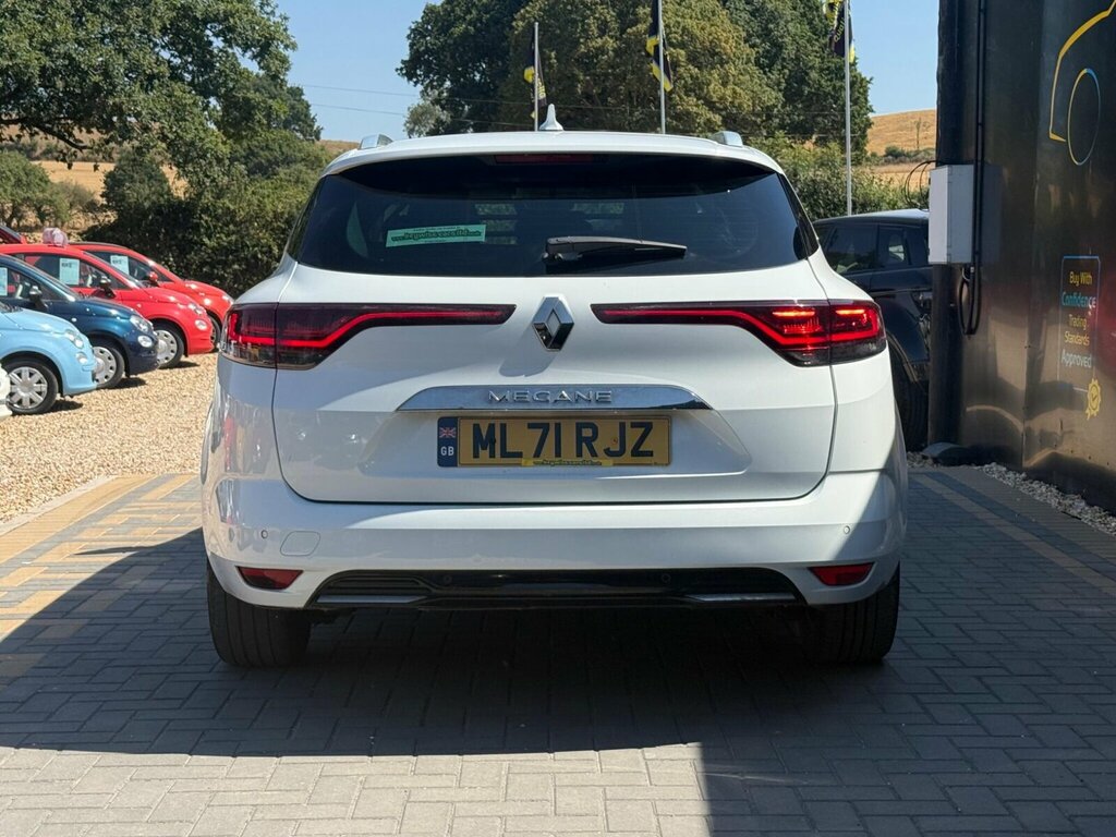 Renault Megane 1.5 Blue Dci Iconic Sport Tourer Euro 6 Ss White #4
