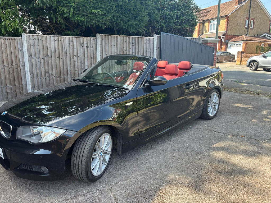 BMW 1 Series 2.0 120I M Sport Convertible Steptronic Black #2