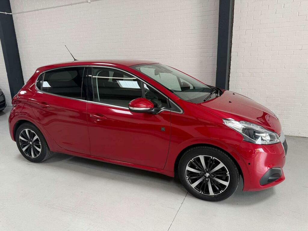 Peugeot 208 1.2 Puretech Tech Edition Euro 6 Ss Red #3