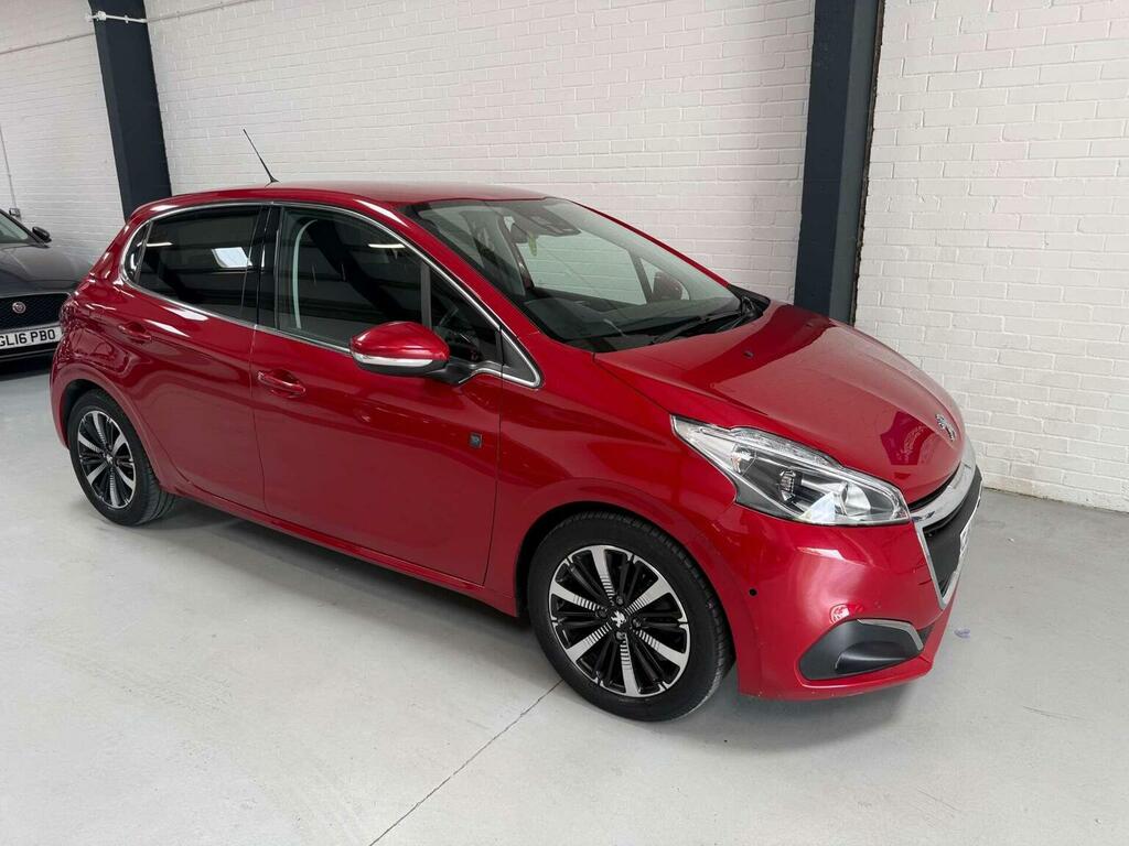 Peugeot 208 1.2 Puretech Tech Edition Euro 6 Ss Red #2