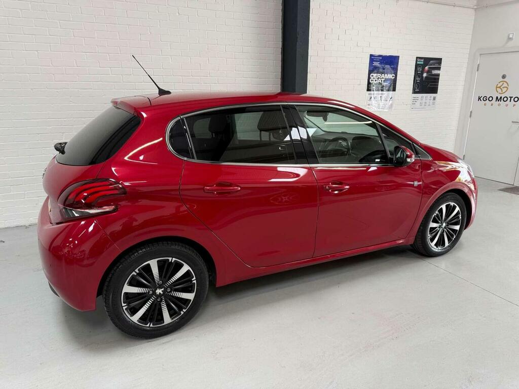 Peugeot 208 1.2 Puretech Tech Edition Euro 6 Ss Red #5