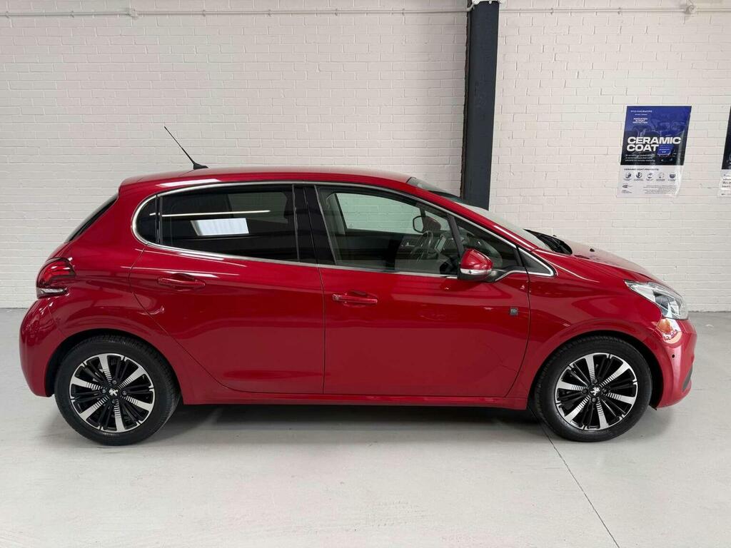 Peugeot 208 1.2 Puretech Tech Edition Euro 6 Ss Red #4