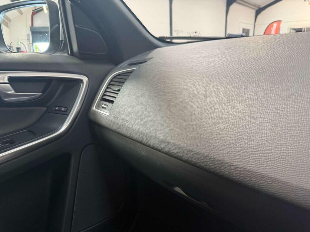 Volvo XC60 D5 220 Se Lux Nav Awd Estate Black #34