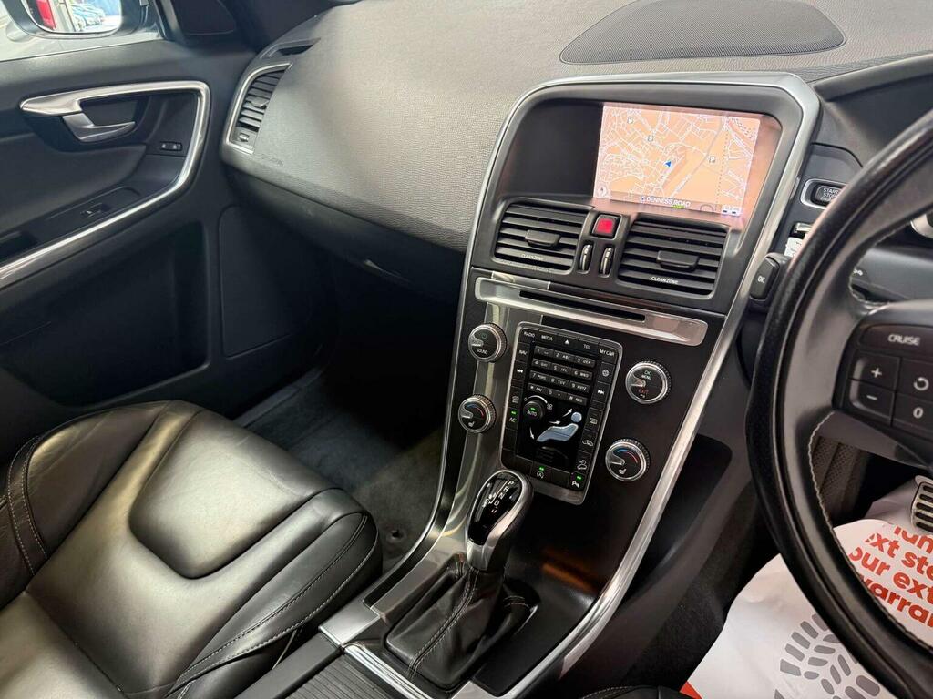 Volvo XC60 D5 220 Se Lux Nav Awd Estate Black #33