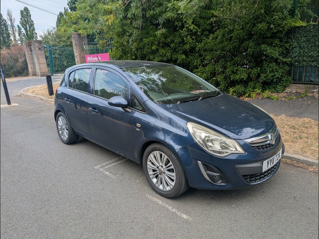 Vauxhall Corsa 1.2 16V Limited Edition Euro 5 Red #1