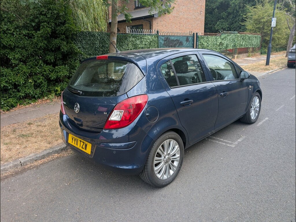 Vauxhall Corsa 1.2 16V Limited Edition Euro 5 Red #7