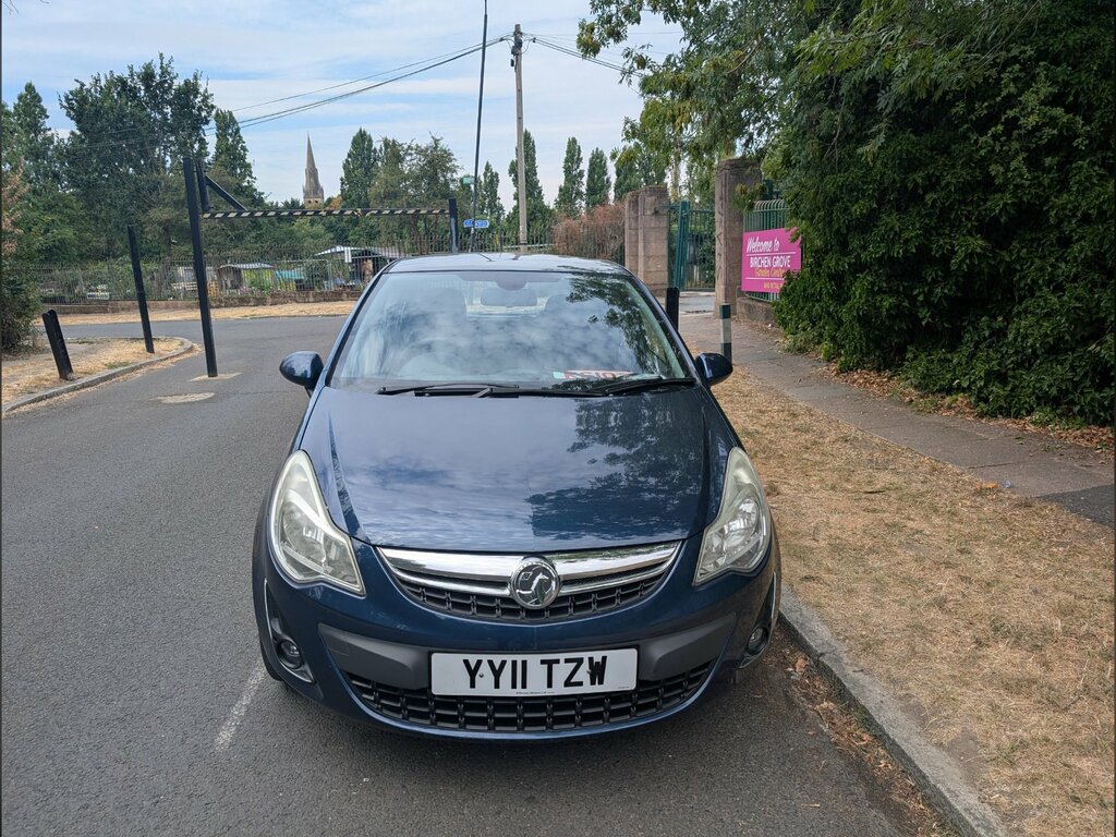 Vauxhall Corsa 1.2 16V Limited Edition Euro 5 Red #2