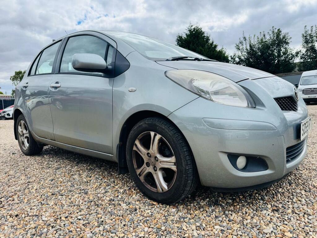 Toyota Yaris 1.33 Dual Vvt-i Tr Euro 4 Ss SO59HTT Silver #2